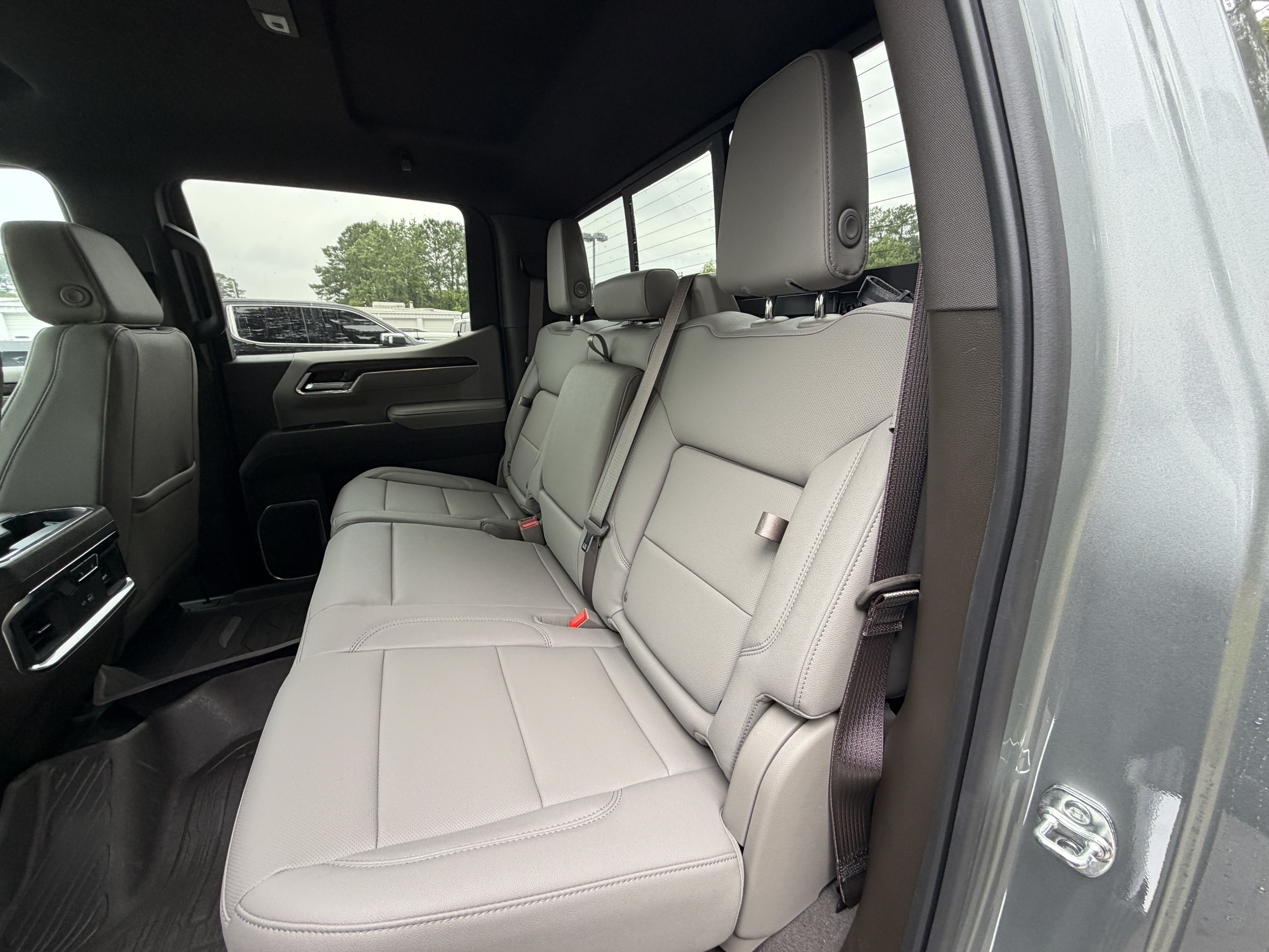 2026 GMC Sierra 1500 SLT - Photo 22