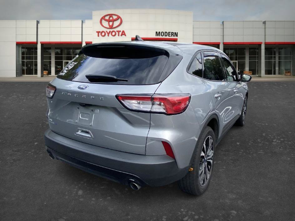 Used 2022 Silver Metallic Ford SE image 24