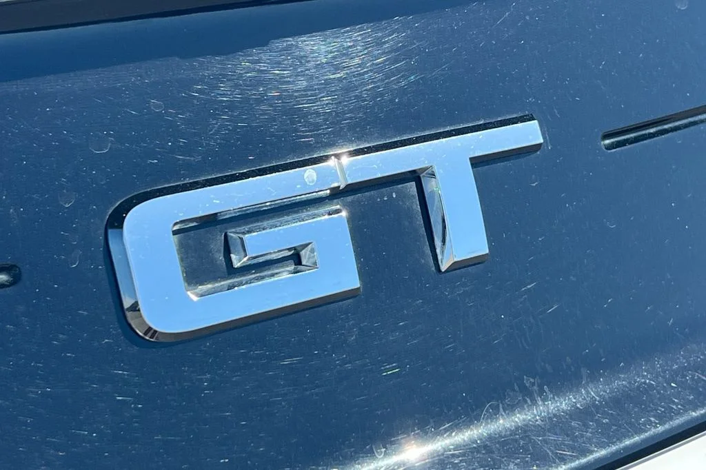 Used 2020 White Ford GT Premium image 27