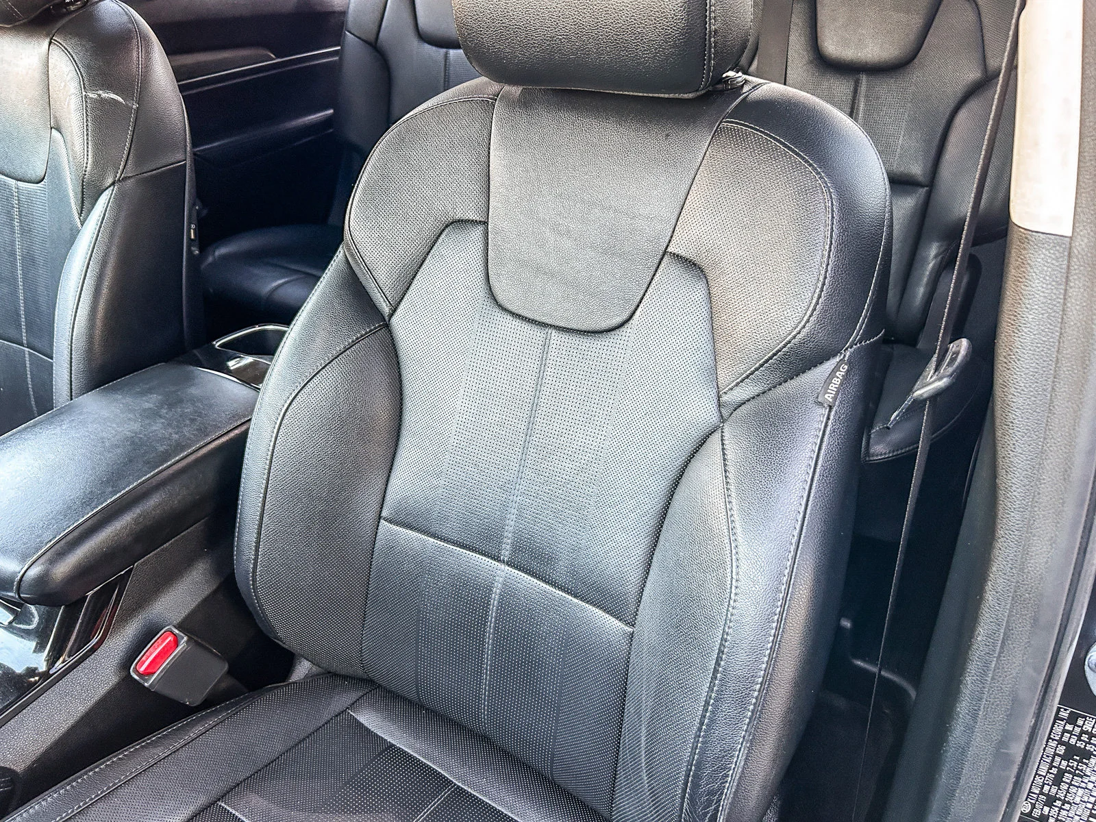 Used 2020 Gravity Grey Kia EX image 31