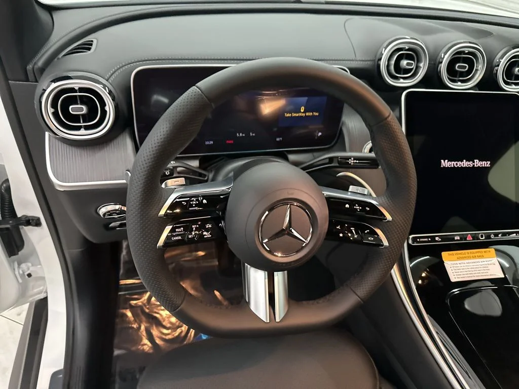 Used 2026 White Mercedes-Benz GLC 300 image 10