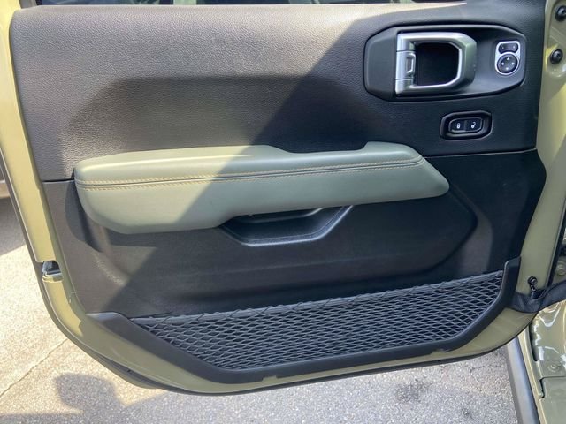 Certified Used 2025 41 Jeep Mojave image 10