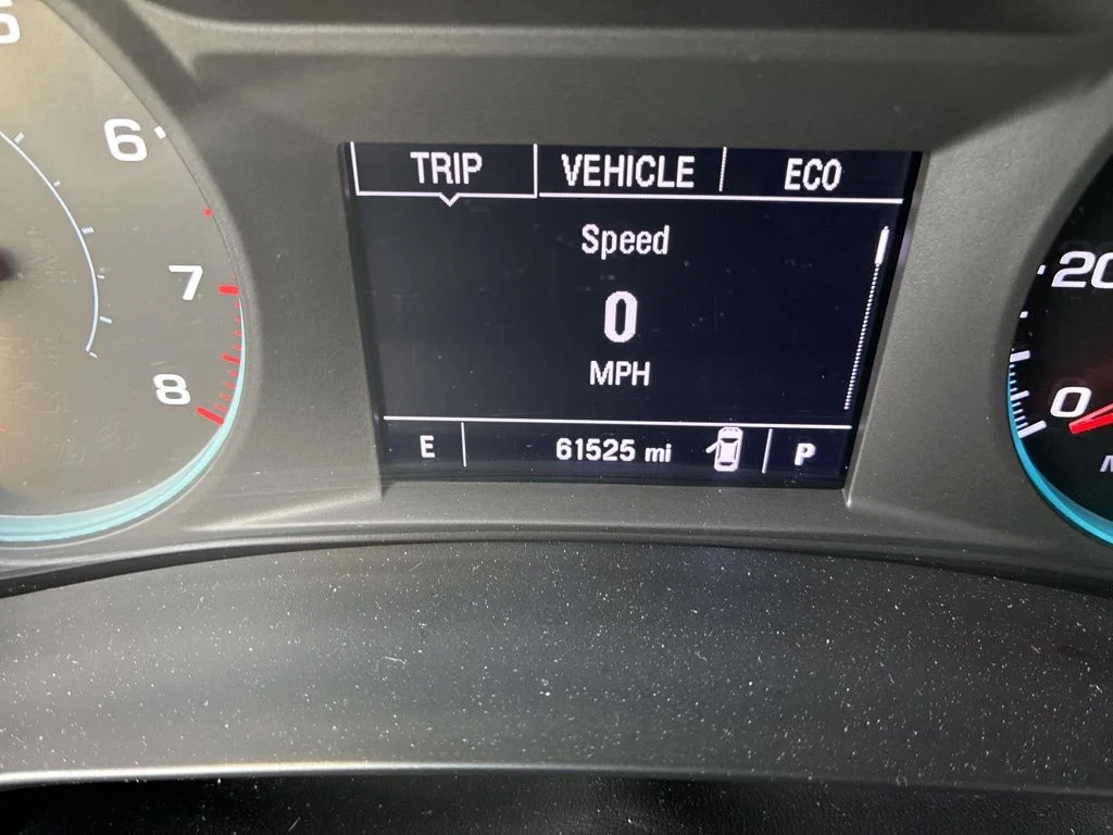 Used 2024 Gray Chevrolet LT image 18