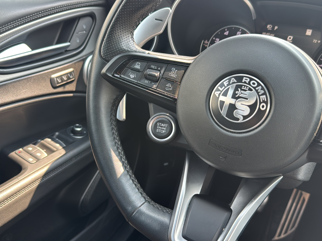 Used 2023 Blue Alfa Romeo Veloce image 13