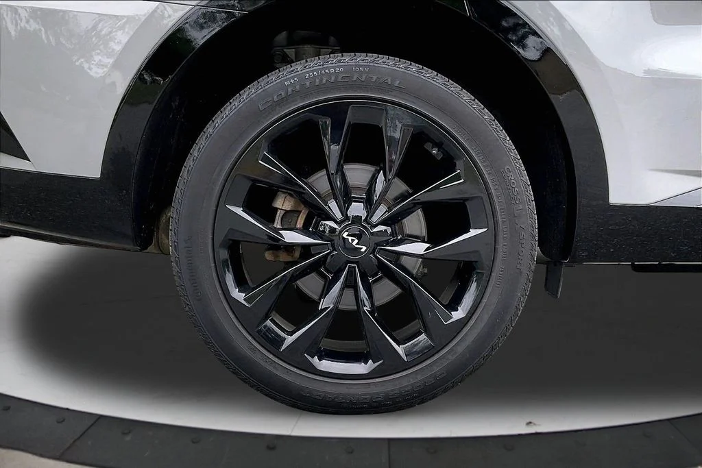 Used 2023 Gray Kia SX image 40