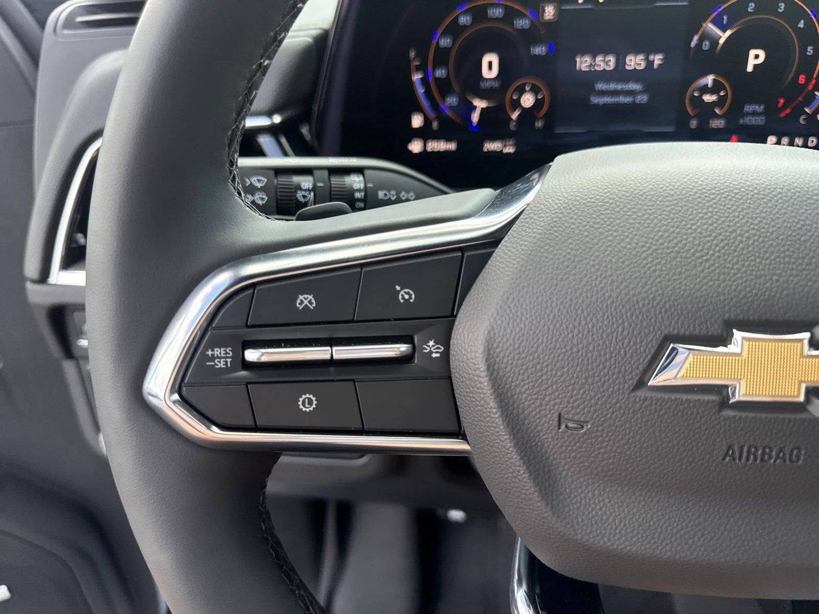 Used 2026 Polar White Tricoat Chevrolet Premier image 22