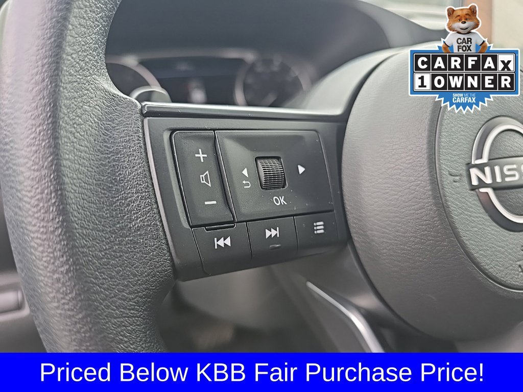 Used 2025 Silver Nissan S image 21