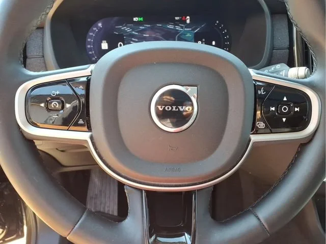 Used 2026  Volvo Plus image 12