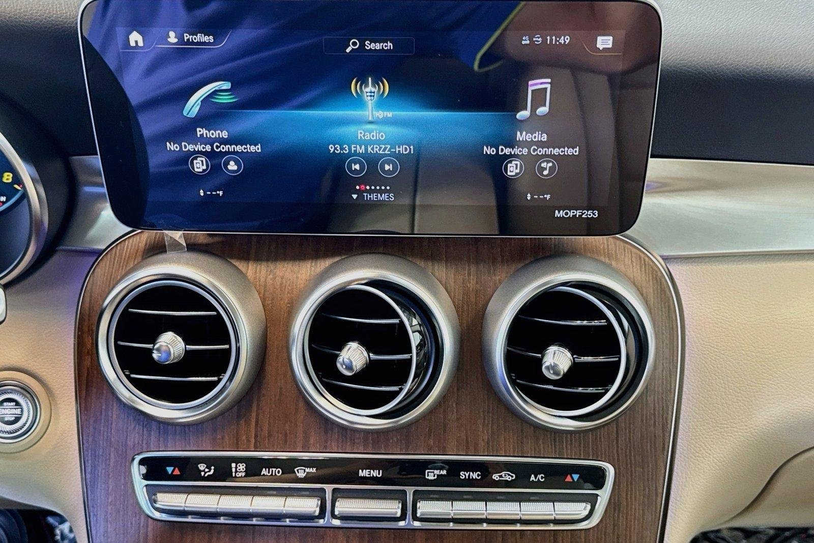 Used 2022 Cirrus Silver Metallic Mercedes-Benz GLC 300 image 13