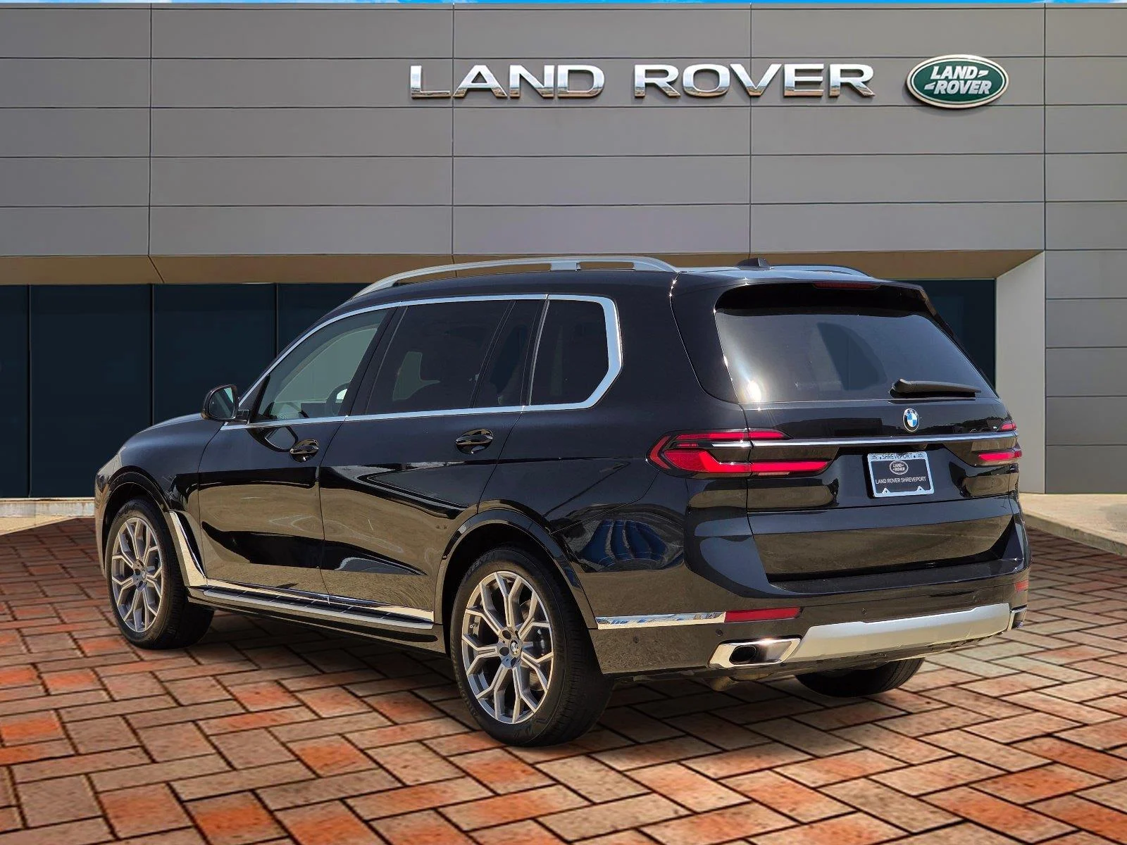 Used 2023 Black Sapphire Metallic BMW xDrive40i image 6