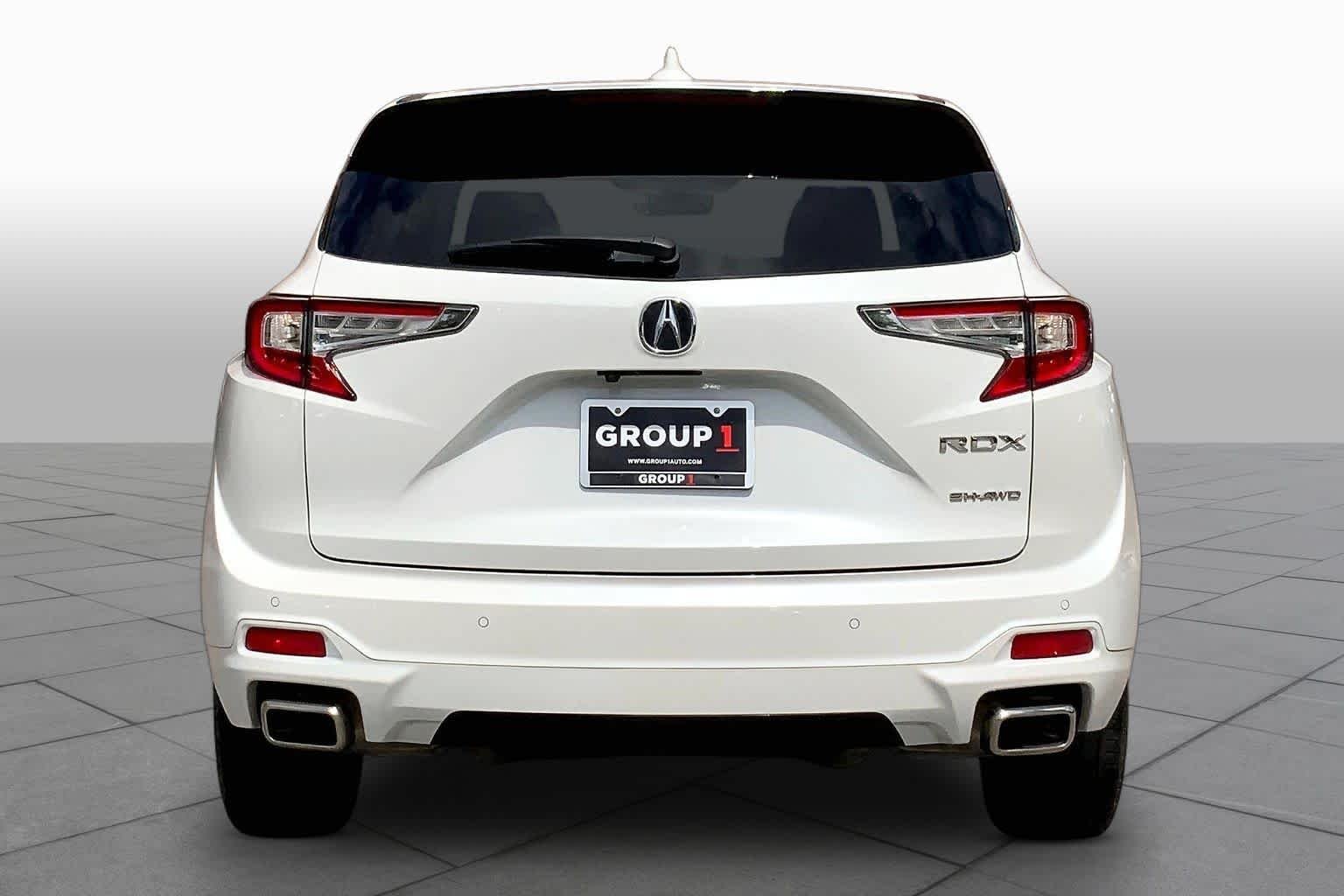 Used 2025 Platinum White Pearl Acura w/Advance Package image 5