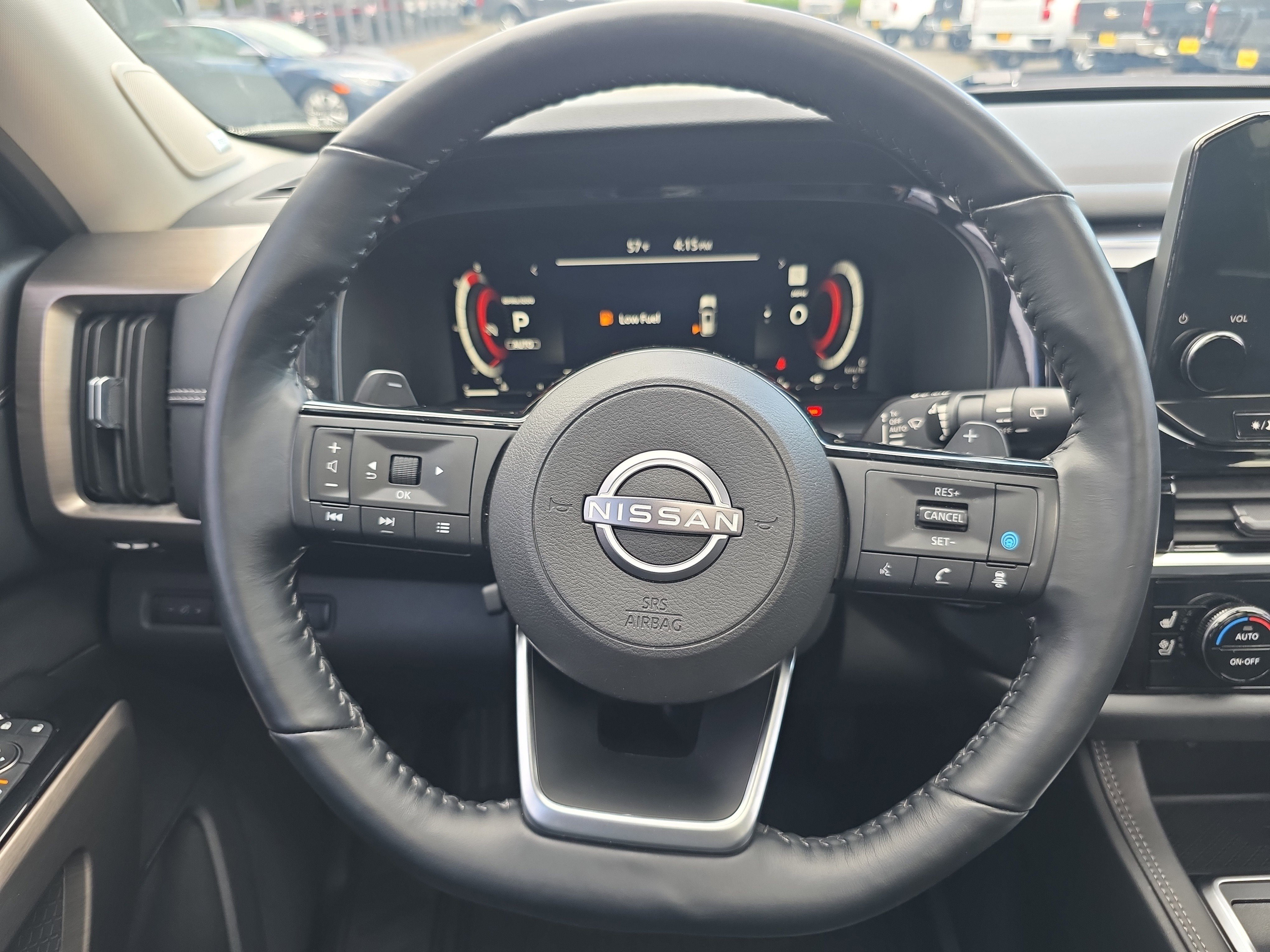Certified Used 2023 Pearl White Tricoat Nissan Platinum image 26