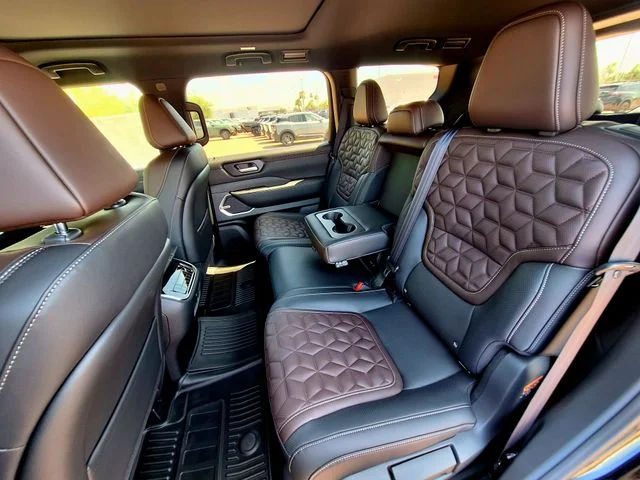 New 2026 Super Black Nissan Platinum image 25