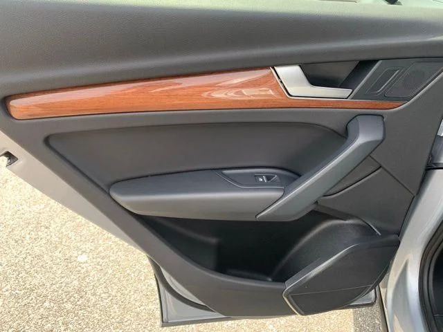 Used 2021 Silver Audi 45 Premium image 17