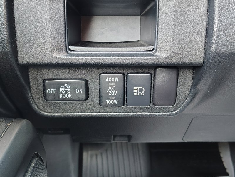 Used 2018 White Toyota TRD Sport image 26