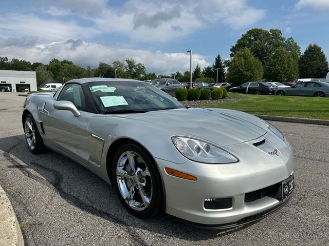 Used 2013 Silver Chevrolet Grand Sport image 6