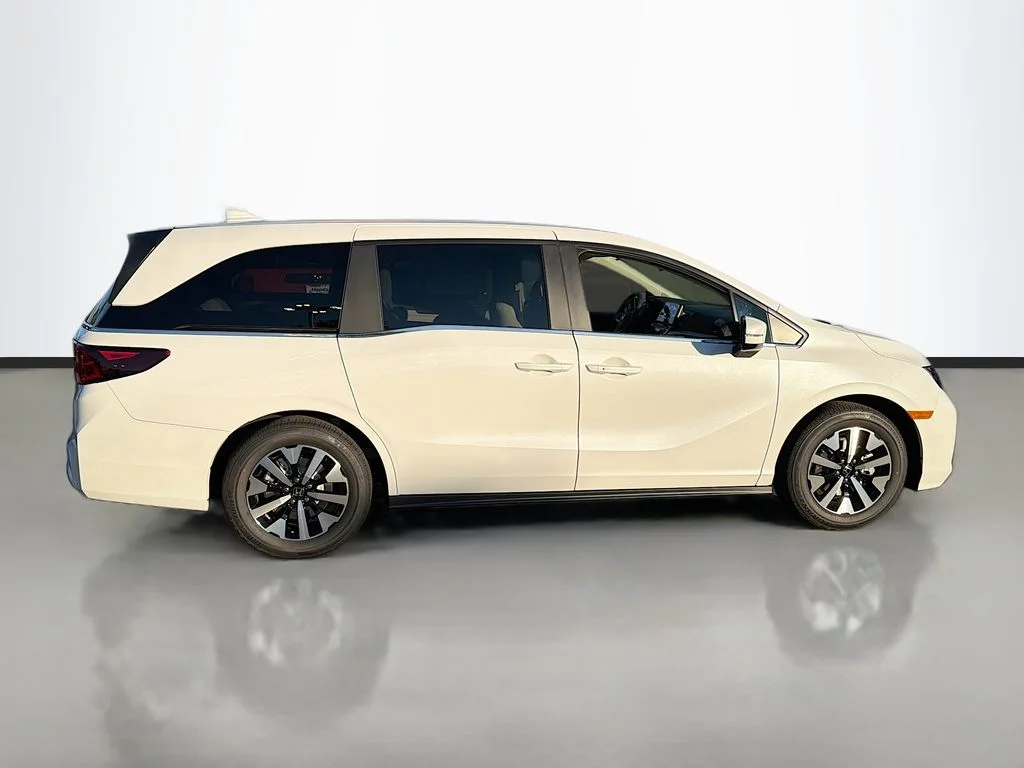 New 2026 Platinum White Pearl Honda EX-L image 5