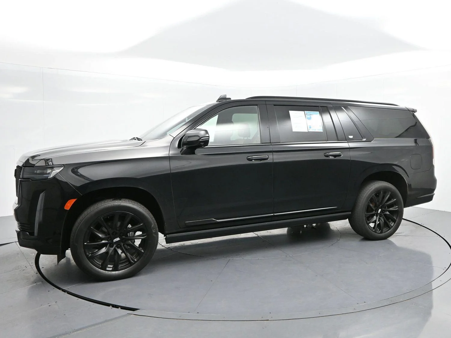 Used 2022 Black Raven Cadillac Sport image 4