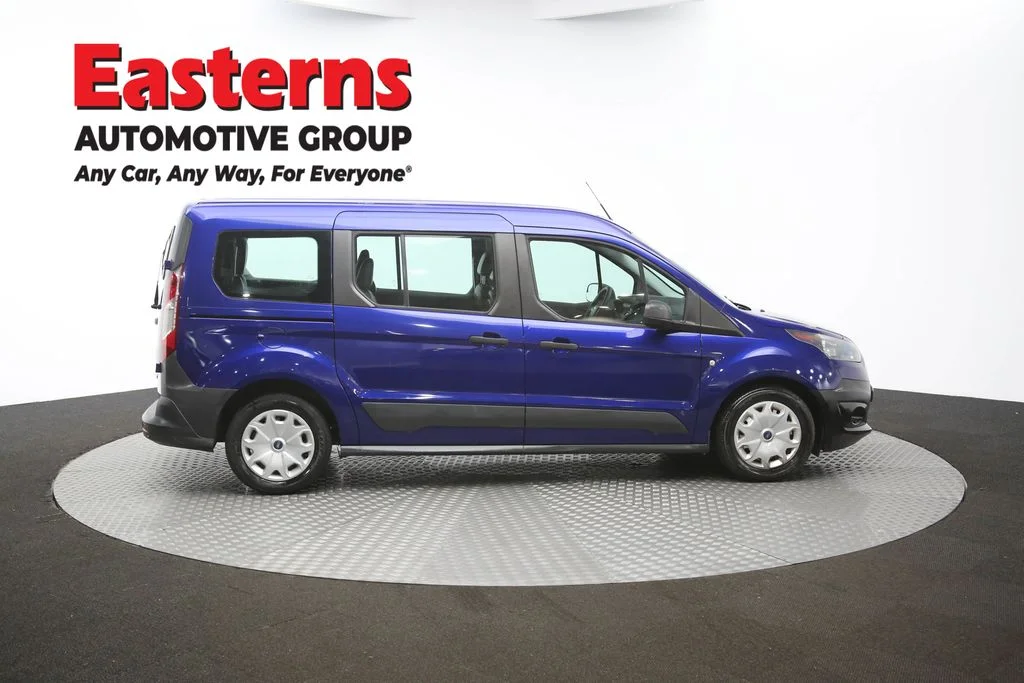 Used 2017 Blue Ford XL image 40