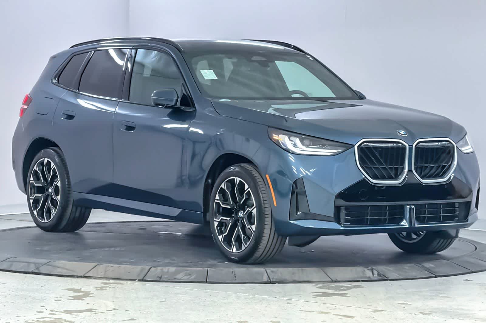 New 2026 Arctic Race Blue Metallic BMW 30 xDrive image 9