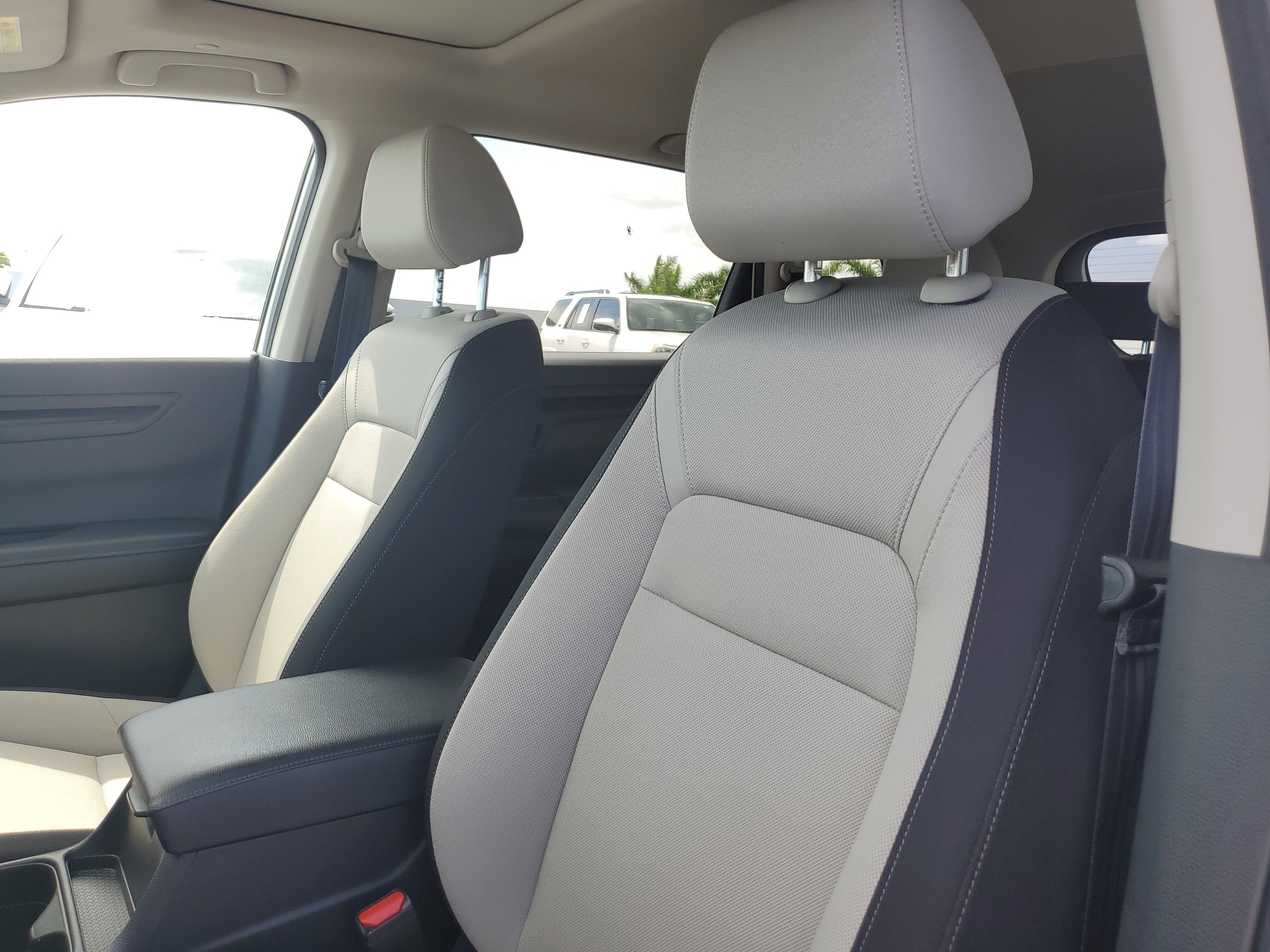 Used 2024 White Honda EX image 17