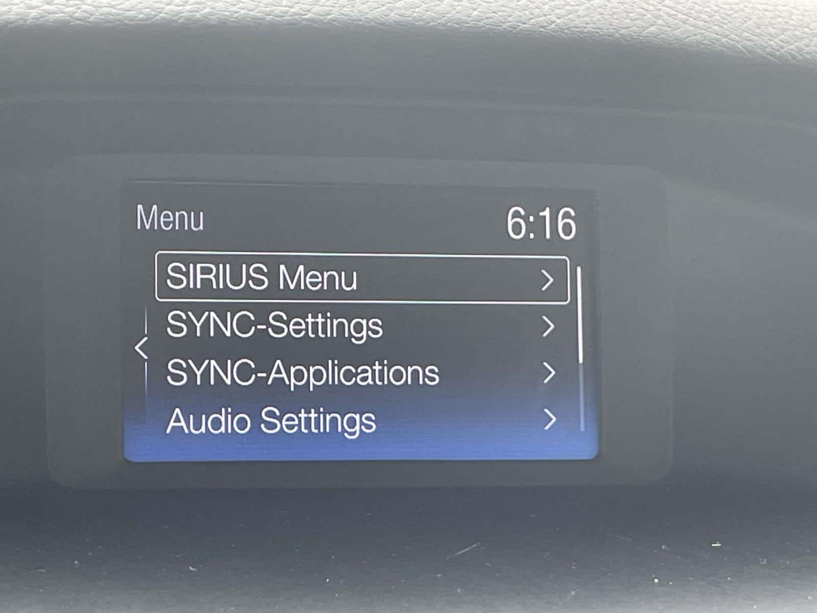 Used 2016 Magnetic Ford SE image 21