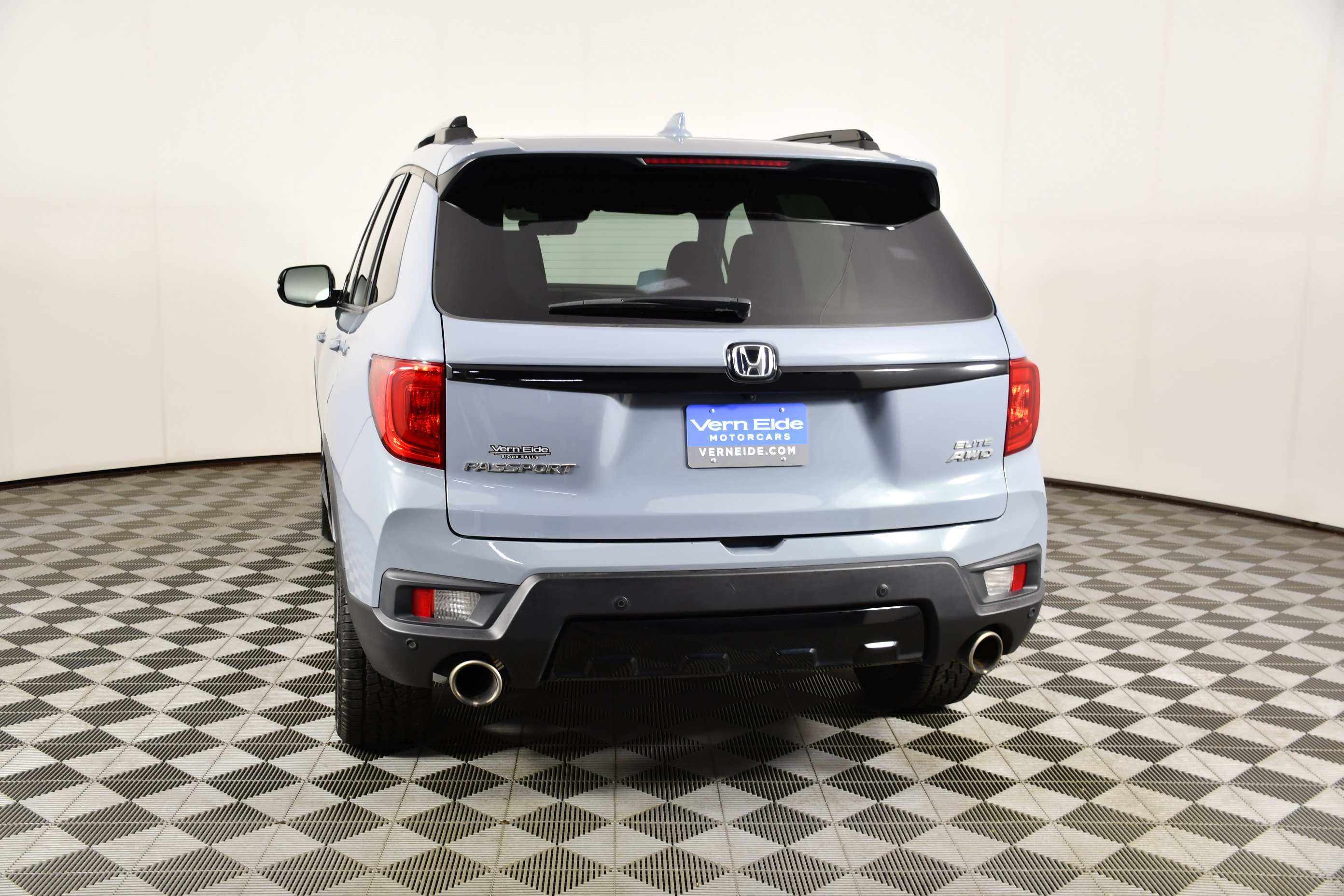 Certified Used 2022 Sonic Gray Pearl Honda Elite image 7