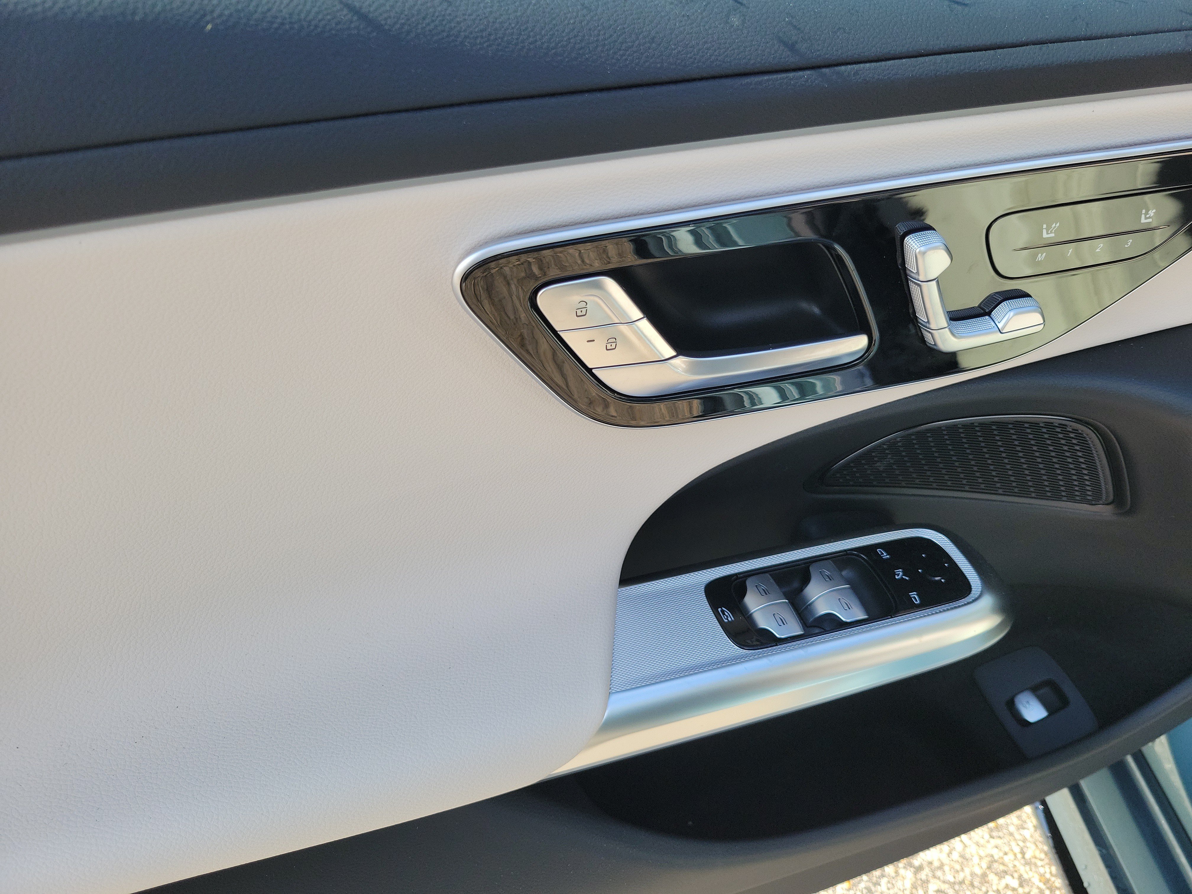 New 2026 Verde Silver Metallic Mercedes-Benz E 350 image 47