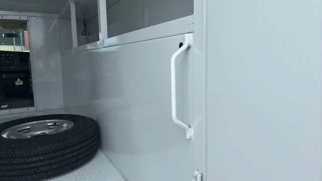New 2025 Summit White Chevrolet 1WT image 20