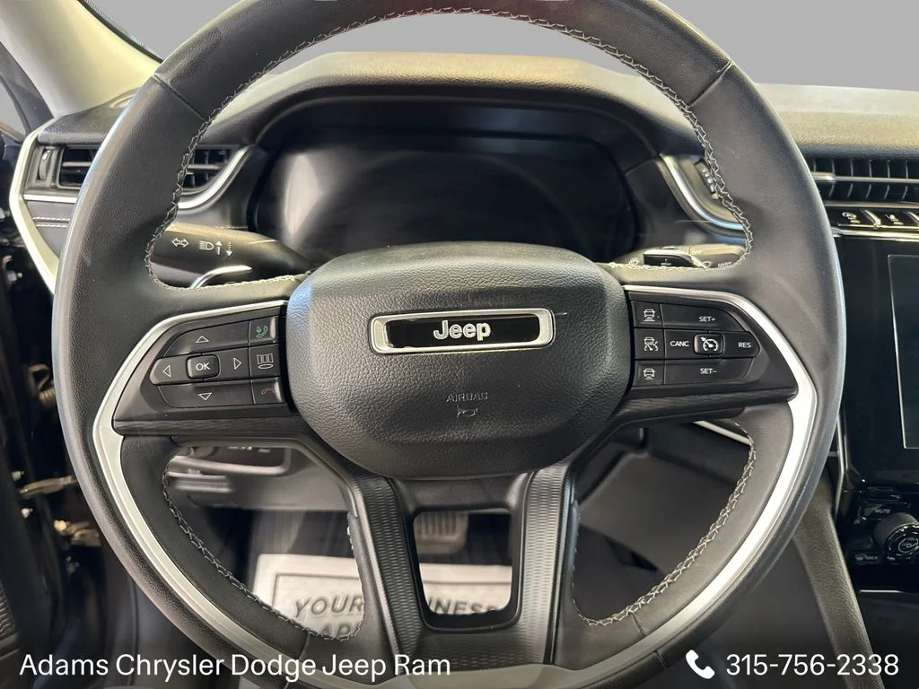 Used 2023 Gray Jeep Laredo image 15