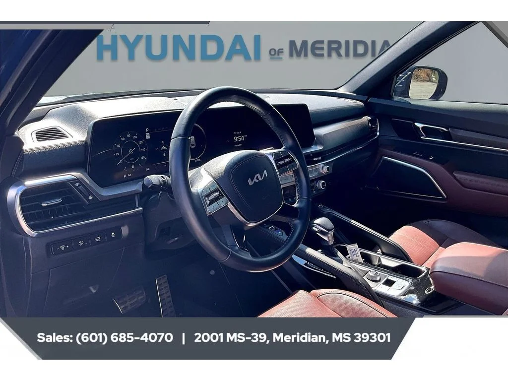 Used 2023 Midnight Lake Blue Kia SX image 12
