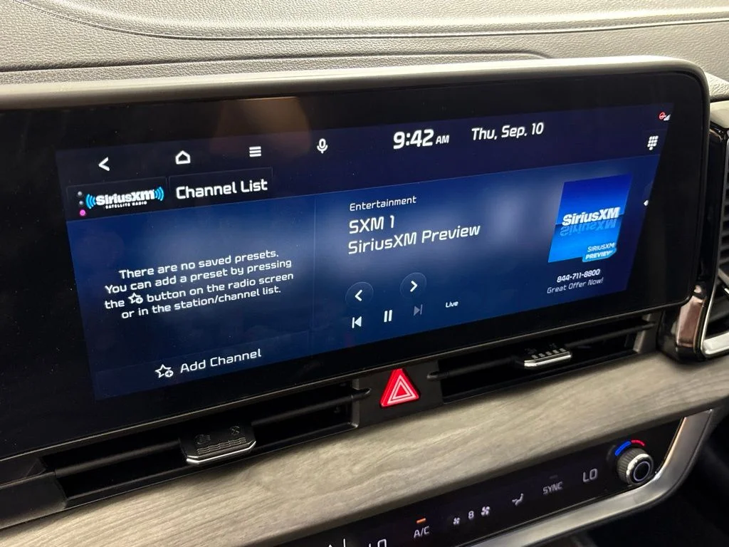 Used 2025 Red Kia X-Line image 35