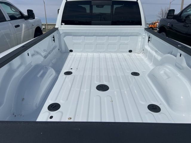 New 2026 Bright White Clear-Coat Exterior Paint RAM Tradesman image 8