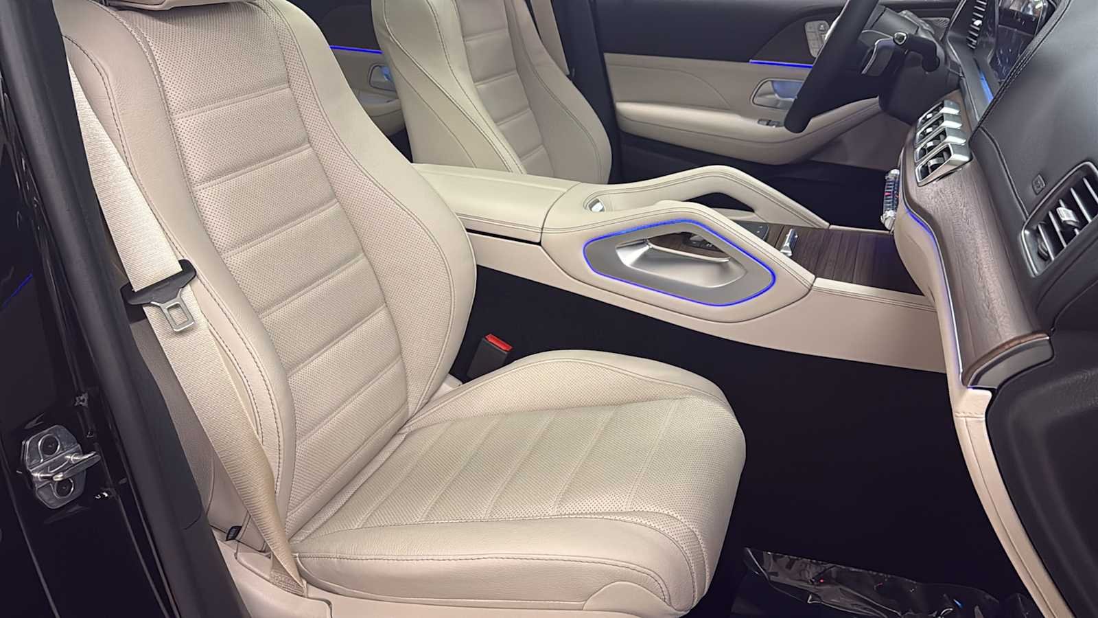 New 2026 Obsidian Black Metallic Mercedes-Benz GLE 450 image 36