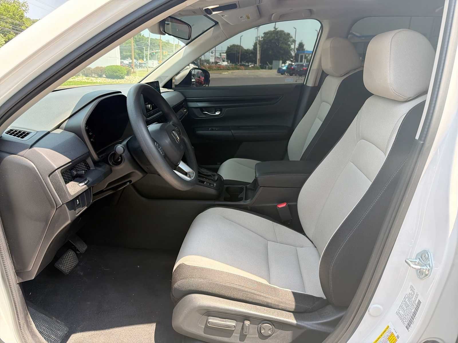 Used 2025 Platinum White Pearl Honda EX image 11