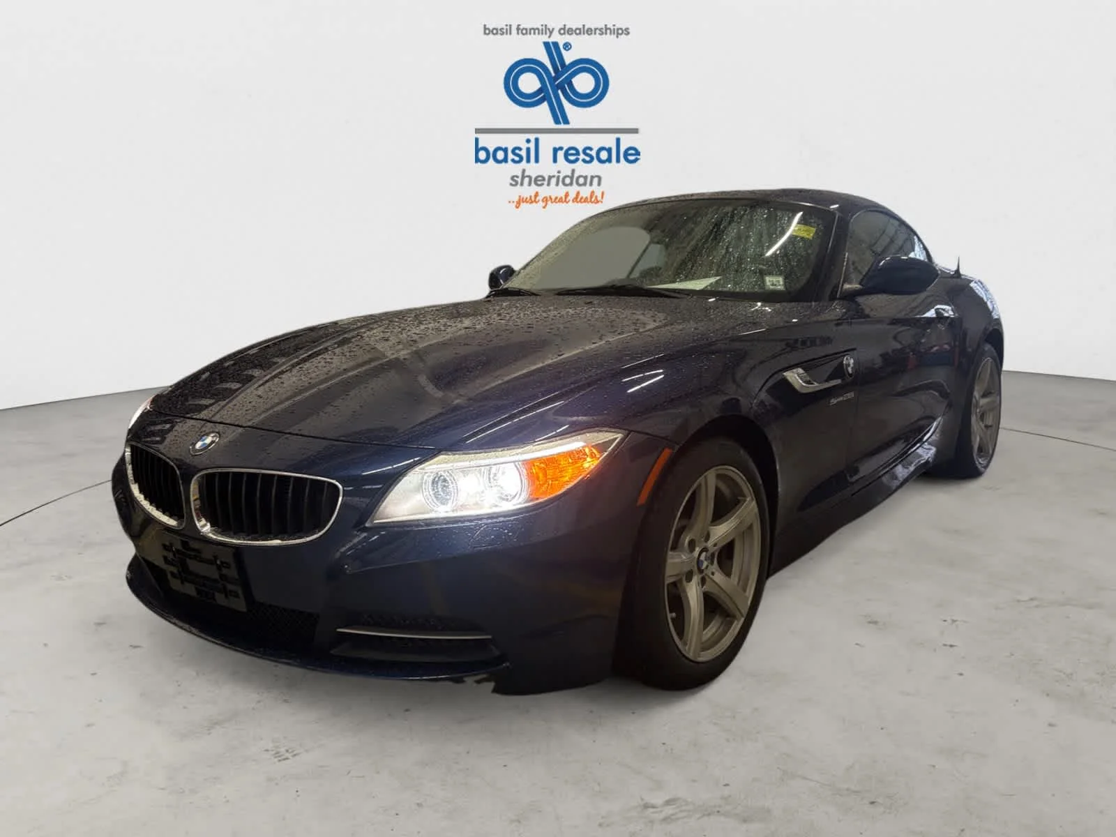 Used 2015 Deep Sea Blue Metallic BMW sDrive28i image 3