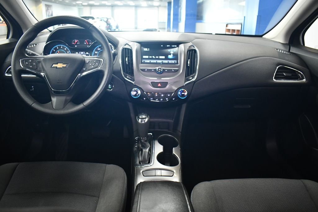 Used 2017 Arctic Blue Chevrolet LT image 17