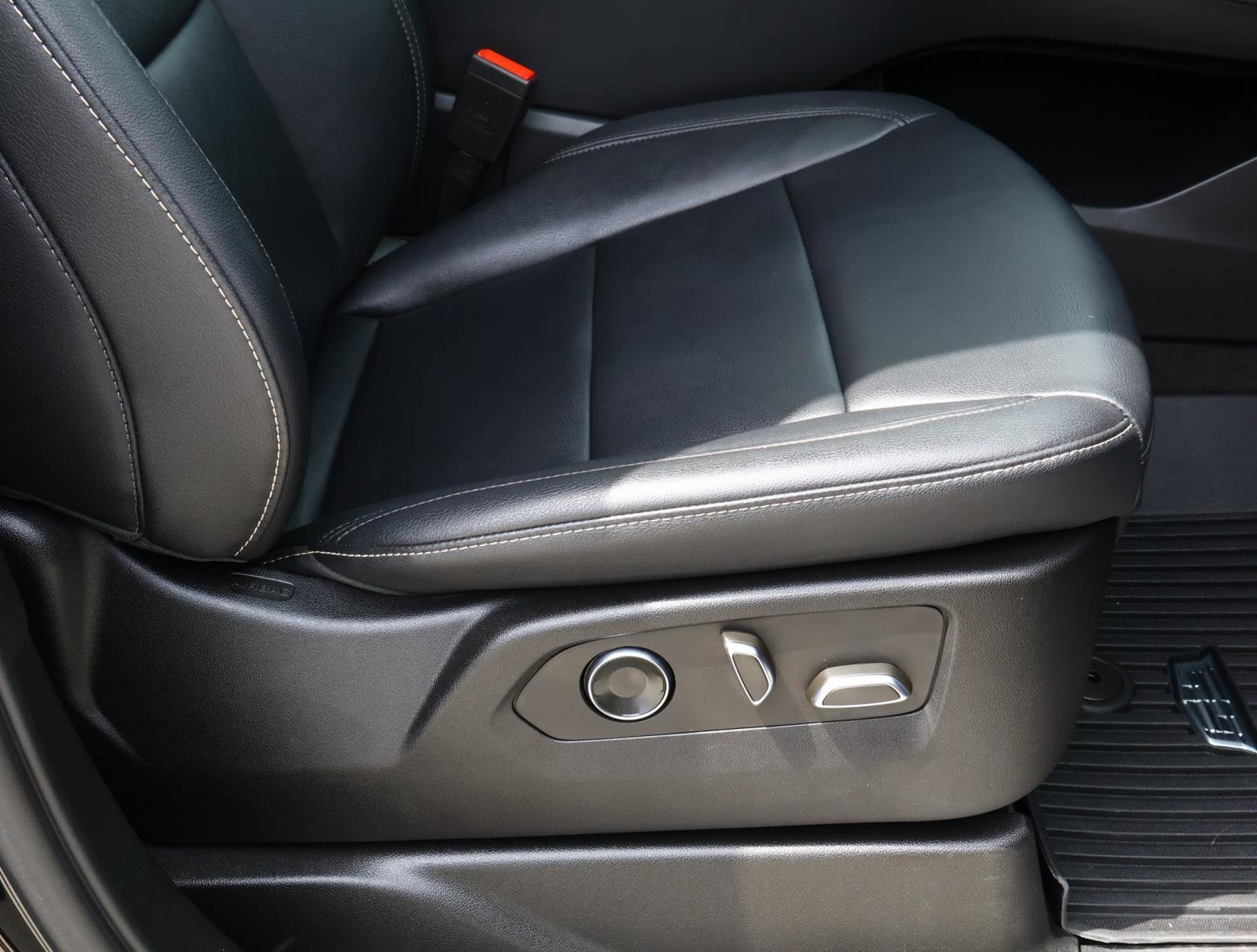 2023 Cadillac Escalade Luxury - Photo 22