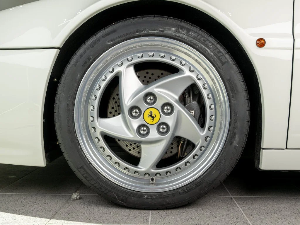 Used 1995 Bianco Avus Ferrari Testarossa image 42
