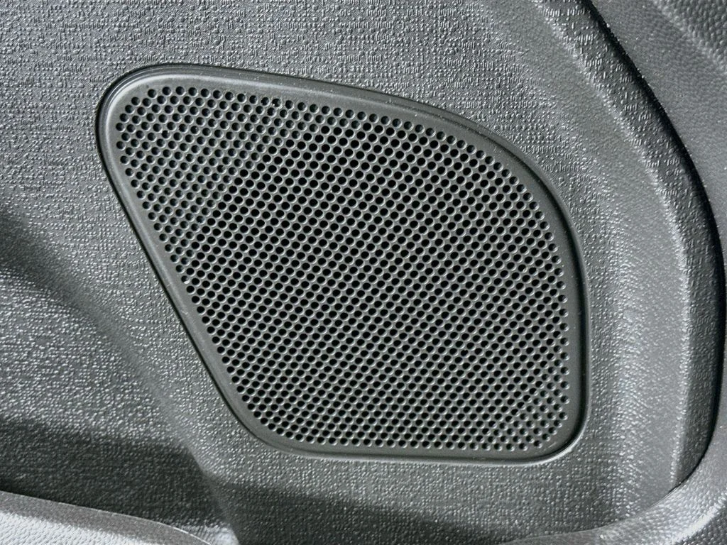 Used 2013 Silver Ford SE image 21