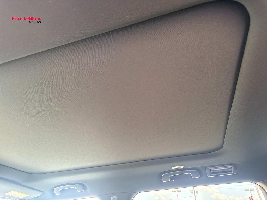 New 2026 Aspen White TriCoat Nissan Platinum image 9