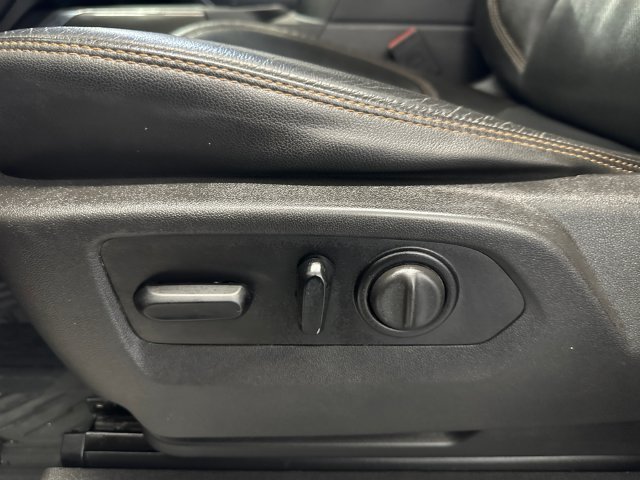 Used 2020 Red GMC AT4 image 26