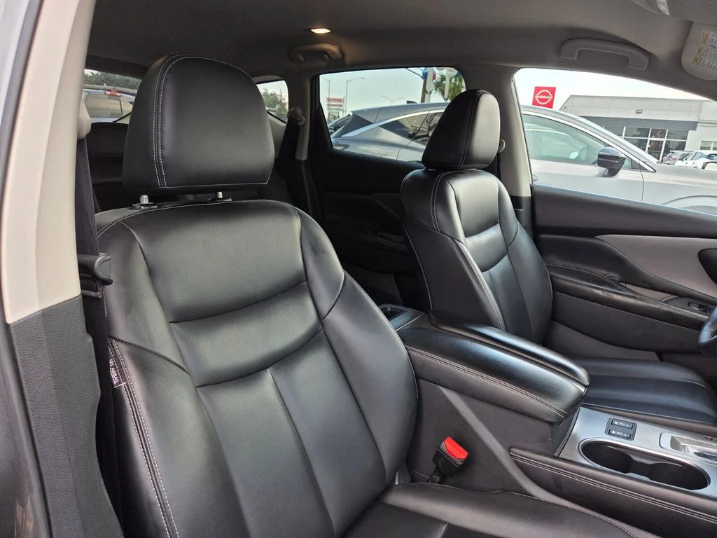 Used 2023 Gray Nissan SV image 29