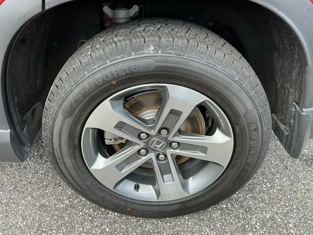 Used 2024 Red Honda EX-L image 23