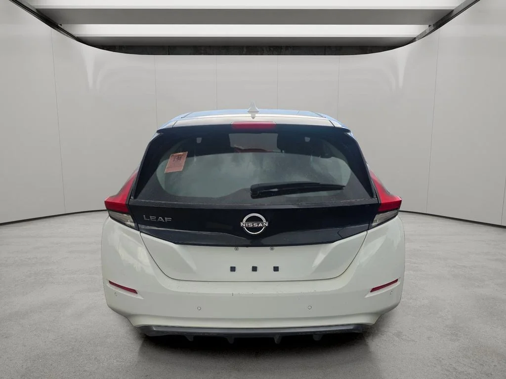 Used 2023 Glacier White Nissan S image 8