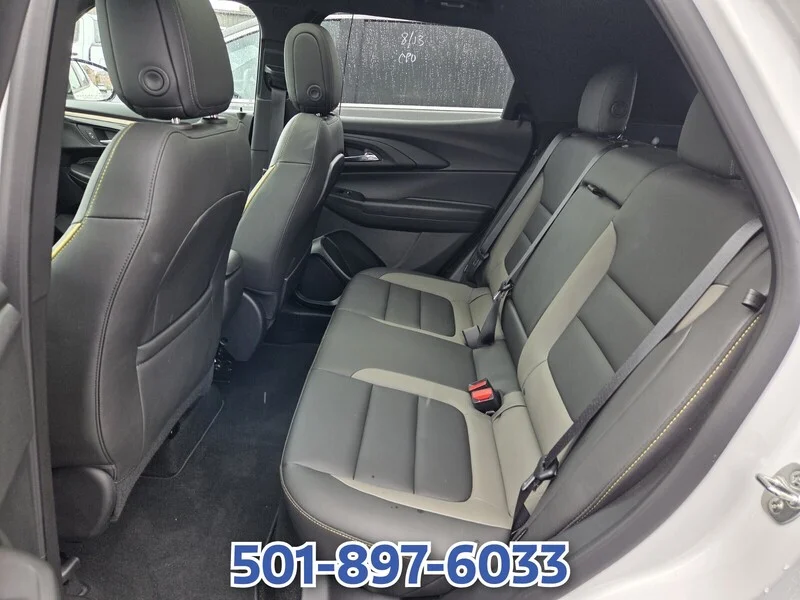 Used 2025 WHITE CHEVROLET FWD 4DR ACTIV image 7