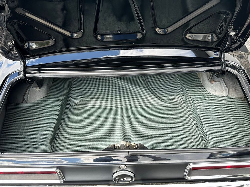 Used 1967 Black Chevrolet  image 37