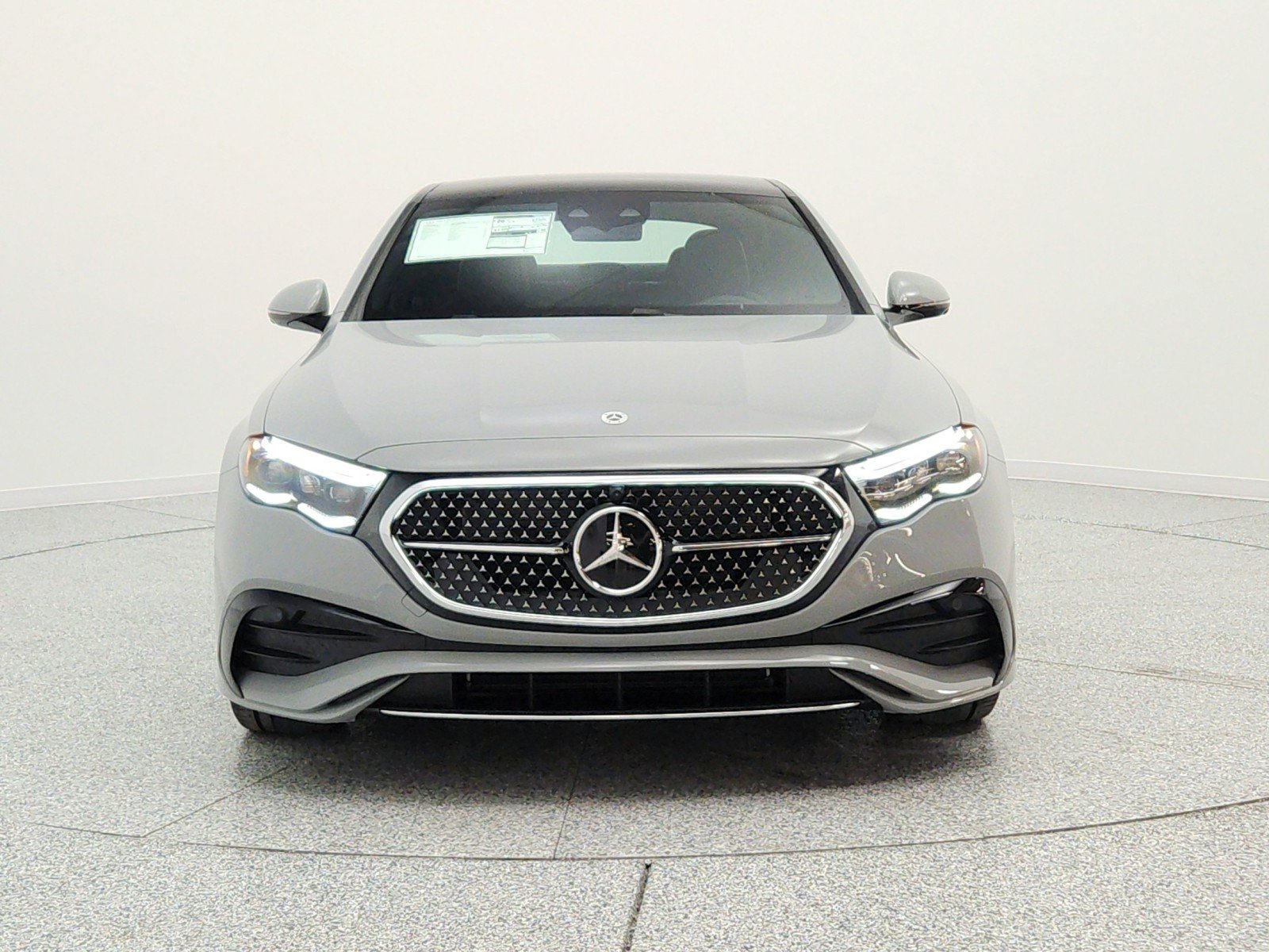 New 2026 MANUFAKTUR Alpine Grey Mercedes-Benz E 450 4MATIC® Sedan image 2