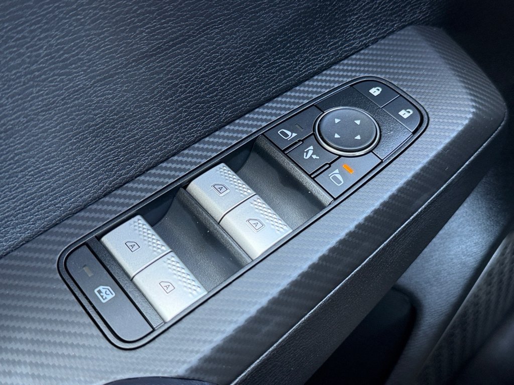 New 2026 Moonstone Gray Metallic Mitsubishi SE image 22