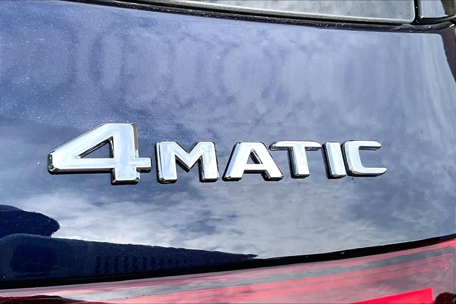 Used 2020 Lunar Blue Metallic Mercedes-Benz GLE 350 image 10